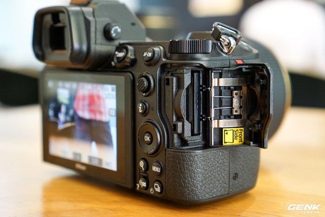 Trên tay nhanh hàng nóng Z7 - Chiếc máy ảnh không gương lật Full-frame đầu tiên của Nikon - Ảnh 11.