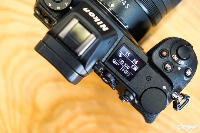 Trên tay nhanh hàng nóng Z7 - Chiếc máy ảnh không gương lật Full-frame đầu tiên của Nikon - Ảnh 9.