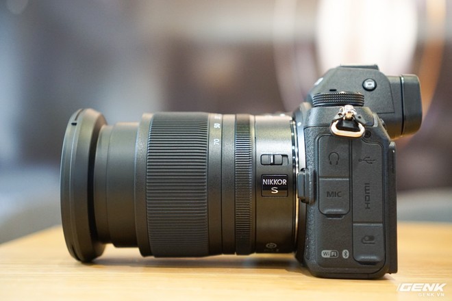 Trên tay nhanh hàng nóng Z7 - Chiếc máy ảnh không gương lật Full-frame đầu tiên của Nikon - Ảnh 8.