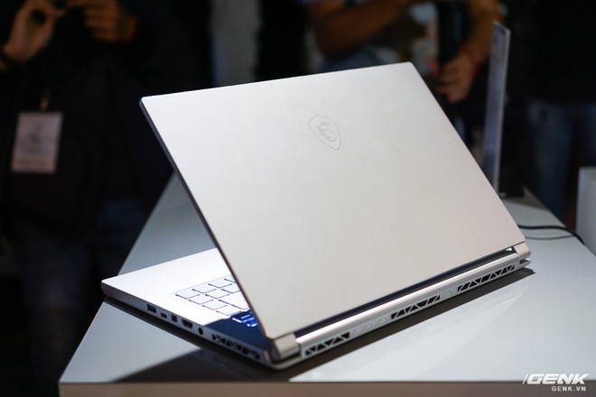 Cận cảnh laptop mỏng nhẹ Prestige PS42 đến từ MSI: chỉ 1,19 kg, pin 10 giờ, giá gần 21 triệu đồng - Ảnh 17.