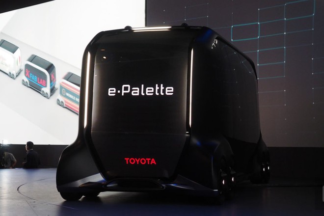 [CES 2018] Toyota trình làng ý tưởng xe tự lái đa năng e-Palette: ki-ốt bán hàng di động kiêm xe buýt chở khách - Ảnh 7.