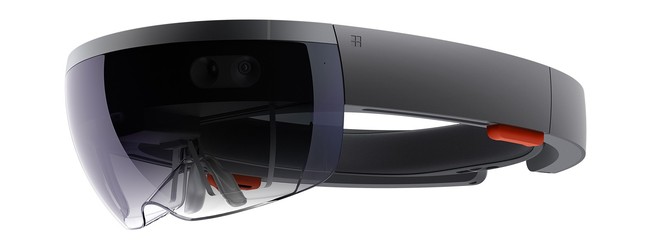 HoloLens của Microsoft vẫn còn hơi cồng kềnh và hơi thô. 