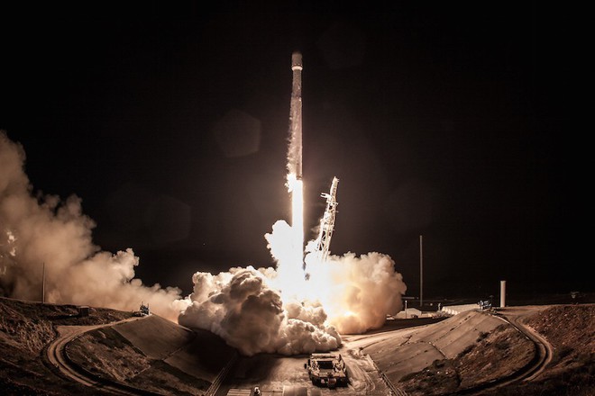 Tên lửa Falcon 9 của SpaceX vừa thực hiện thành công một sứ mệnh bí mật cho chính phủ Mỹ và hạ cánh an toàn - Ảnh 2.
