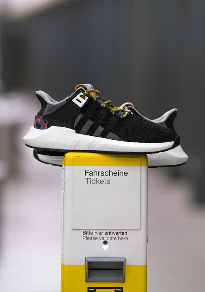 BVG x adidas’s EQT Support 93/17 Berlin: Đôi sneakers cho phép bạn sử dụng miễn phí hệ thống giao thông công cộng ở Berlin - Ảnh 9.