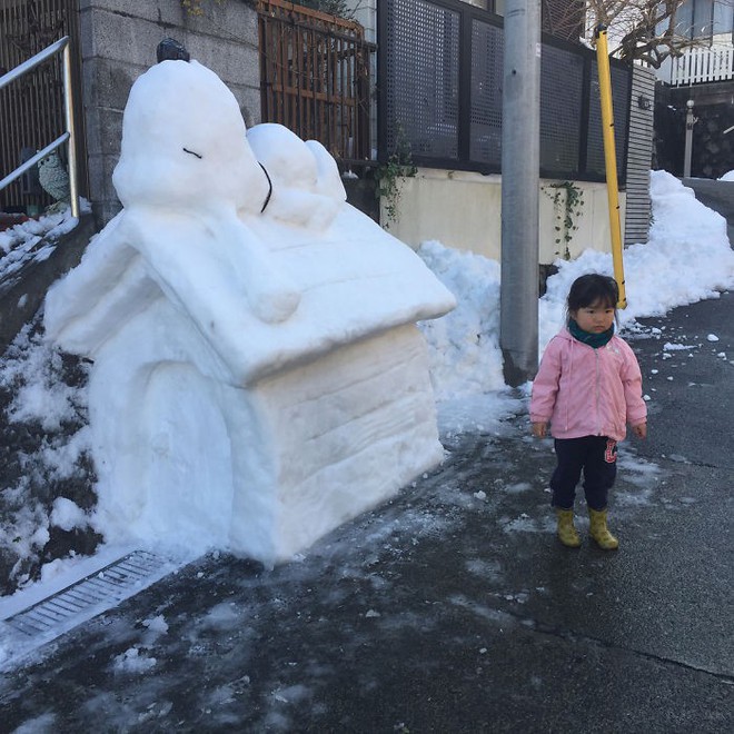 Hàng loạt nhân vật hoạt hình bỗng xâm chiếm Tokyo sau đợt tuyết rơi dày nhất trong 4 năm qua - Ảnh 2.
