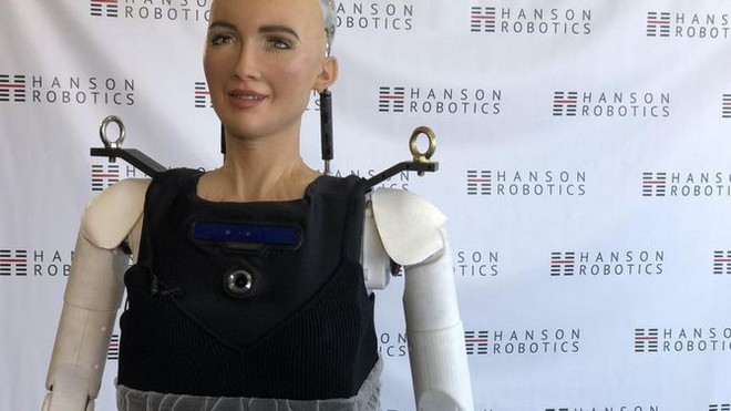 Điểm danh những mẫu robot ấn tượng nhất tại triển lãm CES 2018 - Ảnh 8.