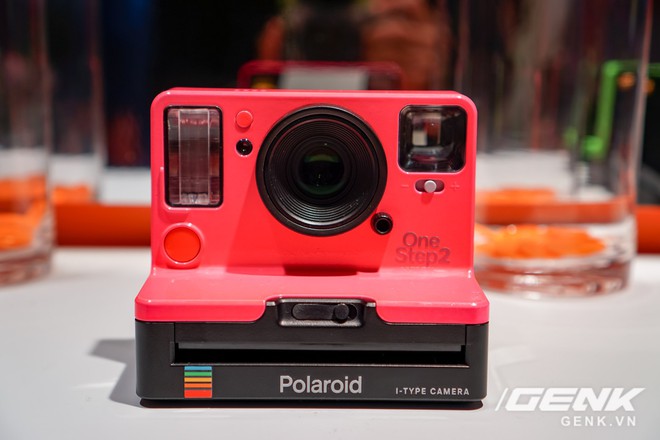 [CES 2018] Sờ tận tay chiếc máy ảnh OneStep 2 từng khiến biết bao fan Polaroid vỡ òa khi được hồi sinh - Ảnh 10.