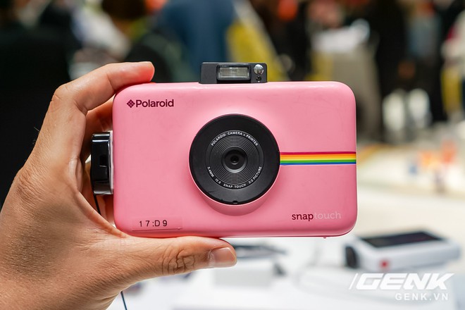 [CES 2018] Cận cảnh bộ đôi máy ảnh mì ăn liền Polaroid Pop và Polaroid Snap Touch: thiết kế cực dễ thương, tiếc rằng chưa có chính thức tại Việt Nam - Ảnh 13.