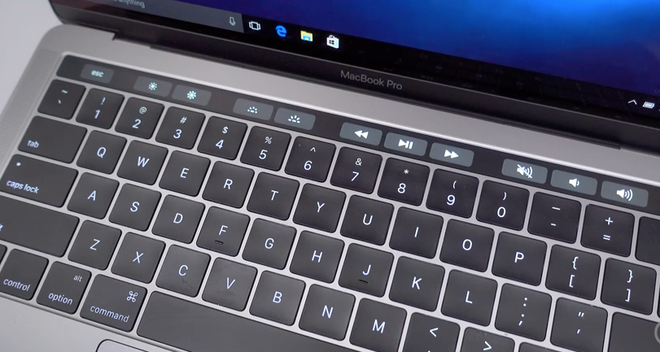  Shadow sẽ tích hợp cả các tính năng cho Touch Bar khi dùng Macbook để chạy Windows 10 