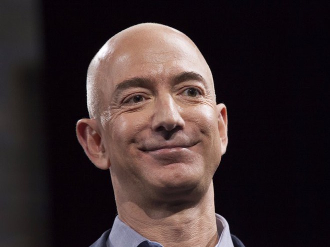 Đằng sau cuộc tình rửa bát cho vợ 25 năm vẫn ly hôn của tỷ phú giàu nhất thế giới Jeff Bezos - Ảnh 2.