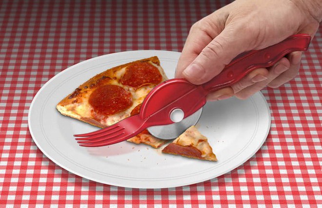 Internet cười ra nước mắt với cái dĩa kiêm dao cắt bánh pizza đang thu hút 2.000 USD trên Kickstarter - Ảnh 1.