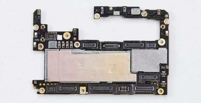 Mổ bụng smartphone hai màn hình Vivo NEX: Khó tháo rời và dây dẫn phức tạp - Ảnh 8.