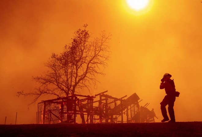 Tình bạn thử lửa: Những nhiếp ảnh gia nơi tiền tuyến địa ngục lửa - Ảnh 26.