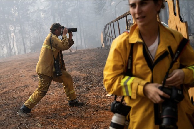 Tình bạn thử lửa: Những nhiếp ảnh gia nơi tiền tuyến địa ngục lửa - Ảnh 16.