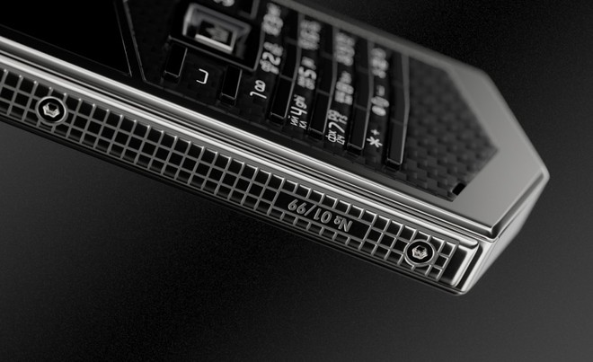 Chiêm ngưỡng Nokia 6500 độ lại khung carbon, ốp lưng da cá sấu, bàn phím titan, giá 60 triệu - Ảnh 7.