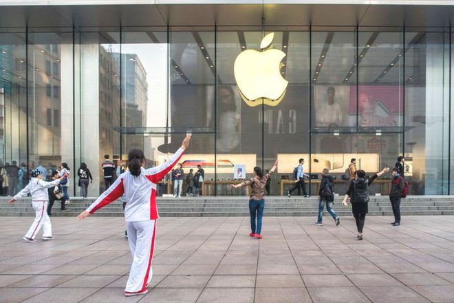 Apple “cầu cạnh” chuỗi cung ứng hạ giá linh kiện tới 10% để hãng có cơ sở vực dậy doanh số iPhone - Ảnh 3.