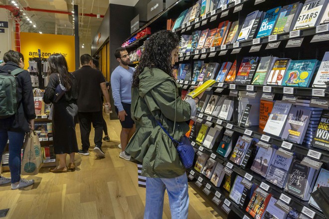 Không còn là một nhà bán lẻ sách, Amazon đã trở thành một thế lực xuất bản sách đáng sợ - Ảnh 2.