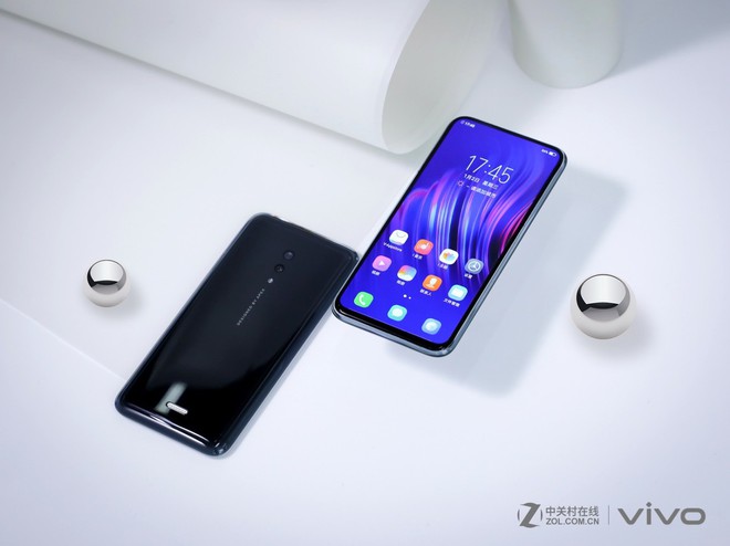 Cận cảnh smartphone không lỗ Vivo APEX 2019: Cổng sạc nam châm, truyền âm thanh qua màn hình, nút bấm cảm ứng lực, RAM 12GB - Ảnh 1.