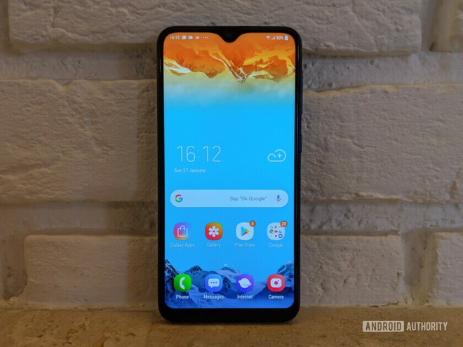 Galaxy M10 và M20 chính thức ra mắt: Smartphone có màn hình giọt nước đầu tiên của Samsung, camera kép góc siêu rộng, giá từ 2,6 triệu đồng - Ảnh 2.