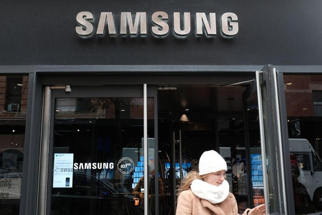 Samsung Q4/2018: Lợi nhuận sụt giảm 29%, mảng điện thoại gây thất vọng khi chỉ mang về 1,3 tỷ USD - Ảnh 1.