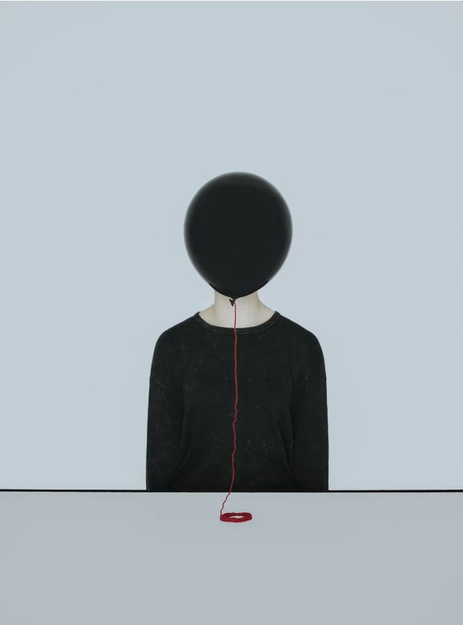 Nhìn cuộc đời qua con mắt của người trầm cảm với bộ ảnh siêu thực từ nghệ sĩ Gabriel Isak - Ảnh 12.