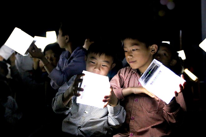 Ngôi trường mới và 1000 đèn năng lượng mặt trời thắp sáng hi vọng tương lai cho trẻ em vùng cao Tri Lễ - Ảnh 3.