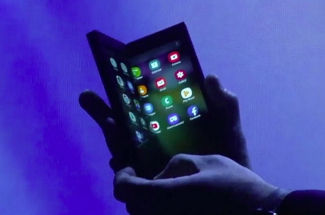 BOE lần đầu khoe nguyên mẫu màn hình gập, hứa hẹn sẽ có một cuộc chạy đua khốc liệt với Samsung Display - Ảnh 4.