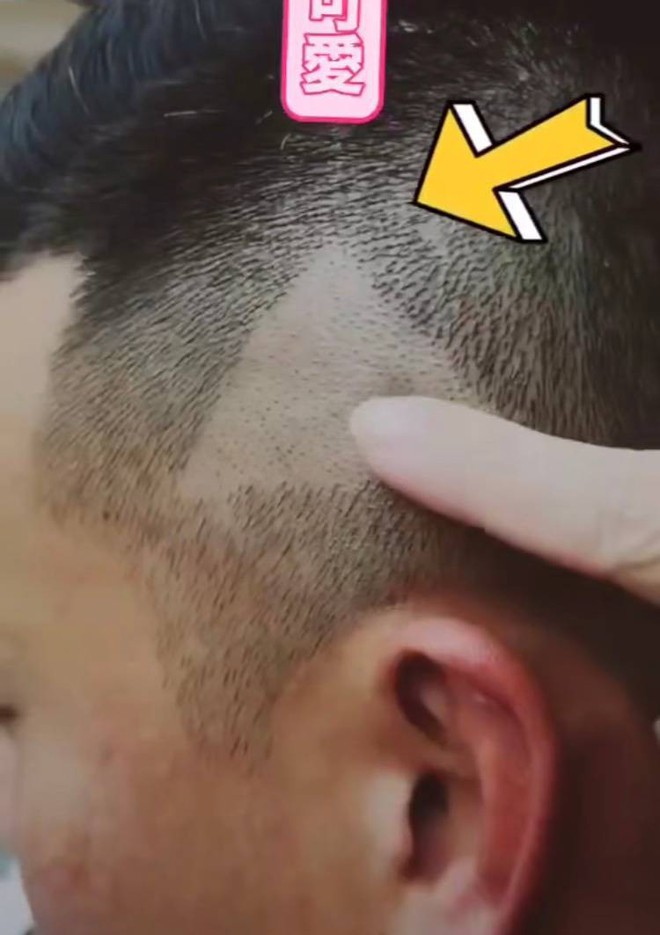 Góc oái oăm: Chụp màn hình ẩu đưa thợ cắt tóc, anh chàng Trung Quốc được luôn nút play trên đầu - Ảnh 3.