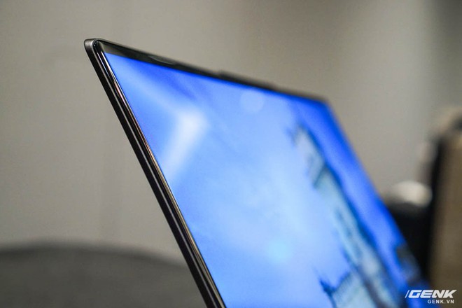 [CES 2019]: Lenovo S940, laptop thứ hai dùng tai thỏ ngược để đặt webcam, trang bị cả kính cong như smartphone - Ảnh 3.