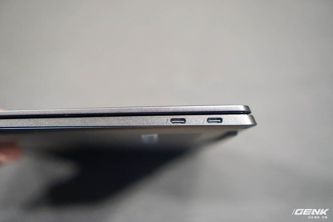 [CES 2019]: Lenovo S940, laptop thứ hai dùng tai thỏ ngược để đặt webcam, trang bị cả kính cong như smartphone - Ảnh 7.