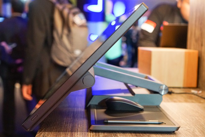 Cạnh tranh với Microsoft Surface Studio 2, Lenovo ra mắt Yoga A940: Chip thế hệ 8, giá rẻ hơn đáng kể - Ảnh 3.