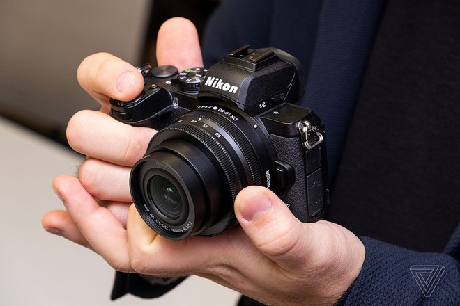 Nikon ra mắt Z50: Máy ảnh mirrorless nhỏ gọn, cảm biến APS-C, giá dưới 1.000 USD - Ảnh 3.