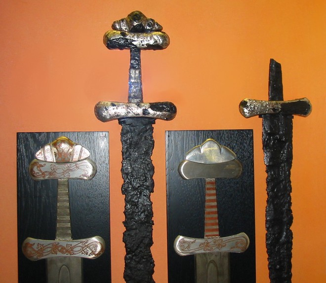 Phát hiện nghĩa địa kiếm của người Viking: Hóa ra tộc người huyền thoại này dùng kiếm chất thế này đây - Ảnh 3.