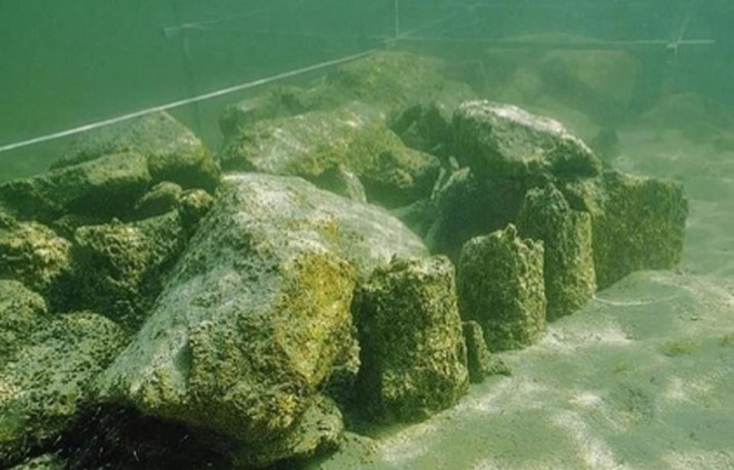 Phát hiện thủy cung bí ẩn của người tiền sử, chìm sâu dưới lòng hồ từ cách đây 5500 năm - Ảnh 1.