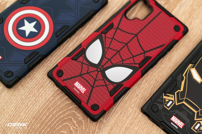 Trên tay ốp lưng Galaxy Note 10 phiên bản Siêu anh hùng Marvel: rất cao cấp, đổi được giao diện cực cool - Ảnh 4.