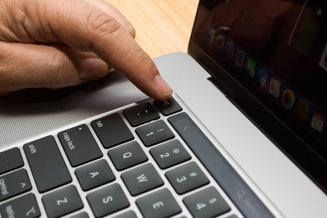 Với bàn phím trên MacBook Pro 16 inch mới, Apple đã thừa nhận sai lầm và chấp nhận thay đổi - Ảnh 3.
