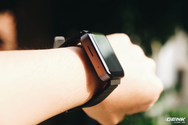 Trên tay Xiaomi Mi Watch: Chiếc Apple Watch của thế giới Android, tuy nhiên chưa nên mua ở thời điểm hiện tại - Ảnh 6.