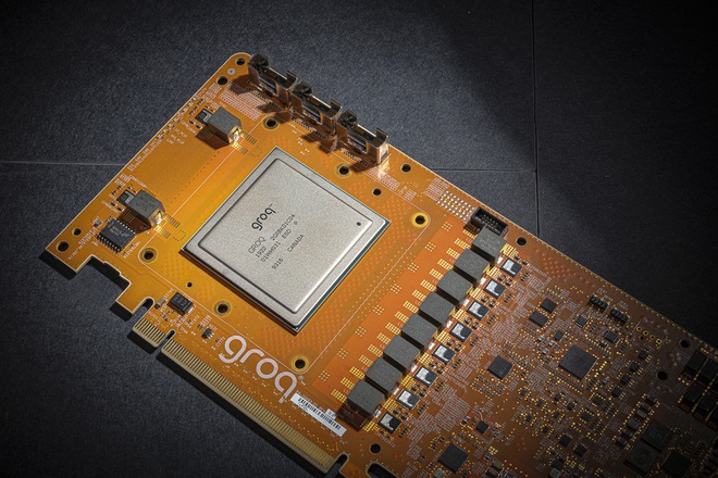 Startup có tiếng Groq công bố thành tựu mới: cấu trúc chip có thể chạy 1 triệu tỷ tác vụ/giây - Ảnh 1.