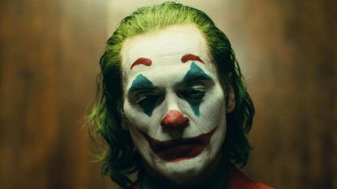 Joaquin Phoenix cực kỳ hài lòng khi cái kết của Joker khiến fan hâm mộ tranh cãi nảy lửa, với những giả thuyết điên rồ không tưởng - Ảnh 1.
