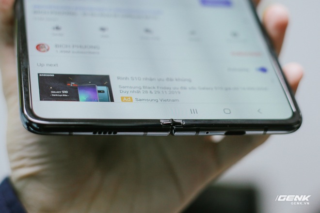 Mở hộp Galaxy Fold chính hãng: Giá 50 triệu đồng nhưng vẫn cháy hàng chỉ sau 6 giờ mở bán - Ảnh 10.