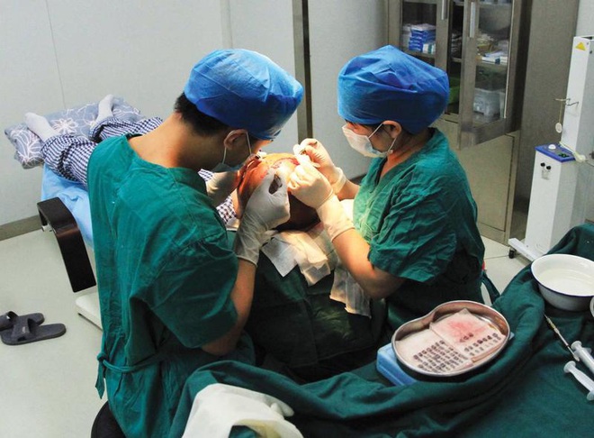 Trung Quốc mở bệnh viện co-working đầu tiên dành cho bác sĩ và bệnh nhân phẫu thuật thẩm mỹ - Ảnh 2.