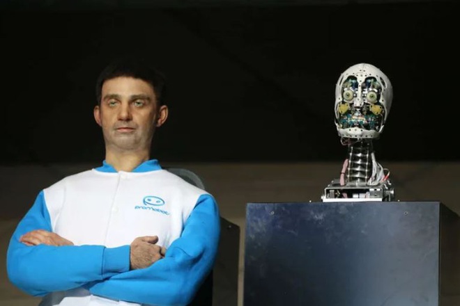 Start-up Nga công bố mẫu robot thay hình đổi mặt như Bạch Cốt Tinh, có thể mô phỏng ngoại hình bất cứ ai trên thế giới này - Ảnh 1.