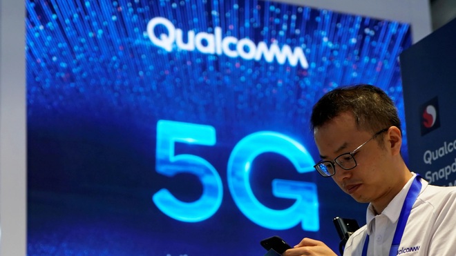Không bán hàng cho Huawei, Qualcomm vẫn có quý kinh doanh vượt mức dự báo - Ảnh 1.