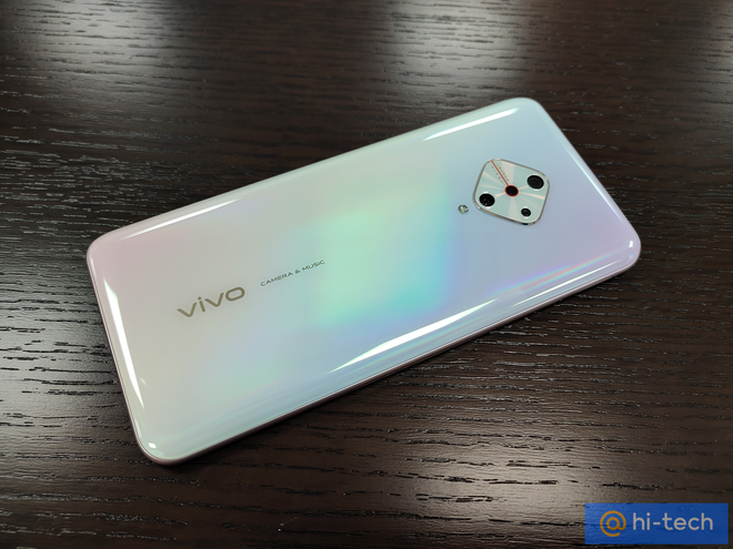 Vivo V17 lộ hình ảnh thực tế với cụm camera sau hình kim cương - Ảnh 1.