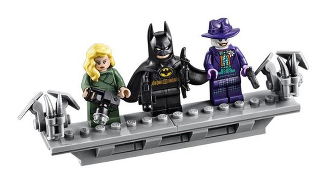 Lego ra mắt bộ sản phẩm xe Batmobile kỷ niệm bộ phim Batman năm 1989, có tới 3306 mảnh ghép - Ảnh 4.