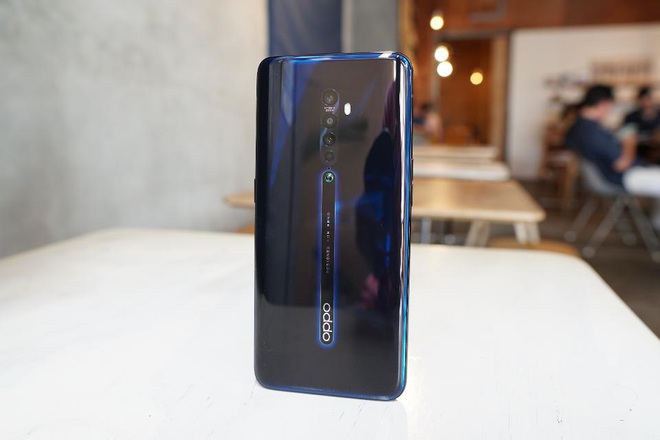 Điện thoại Xiaomi đ&atilde; kh&ocirc;ng c&ograve;n copy iPhone, nhưng Xiaomi th&igrave; vẫn cứ l&agrave; Xiaomi! - Ảnh 3.