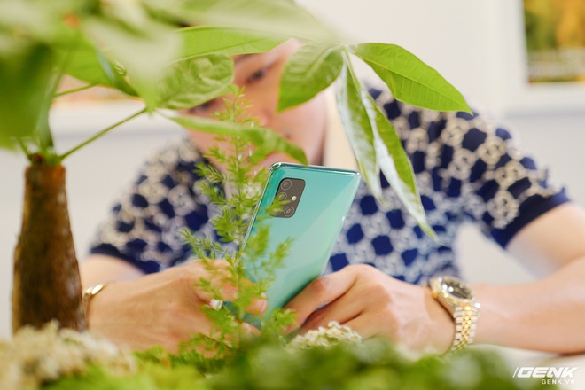 Trên tay Galaxy A51: Việt Nam là thị trường ra mắt đầu tiên trên thế giới, giá 7,99 triệu đồng - Ảnh 9. Trên tay Galaxy A51: Việt Nam là thị trường ra mắt đầu tiên trên thế giới, giá 7,99 triệu đồng - Ảnh 9.
