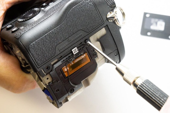 Mổ bụng máy ảnh Sony a7R IV: Nâng cấp đáng kể về mọi mặt - Ảnh 14.