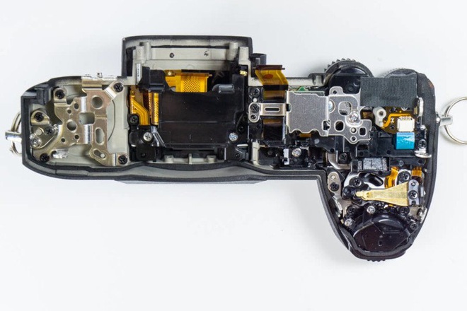 Mổ bụng máy ảnh Sony a7R IV: Nâng cấp đáng kể về mọi mặt - Ảnh 28.