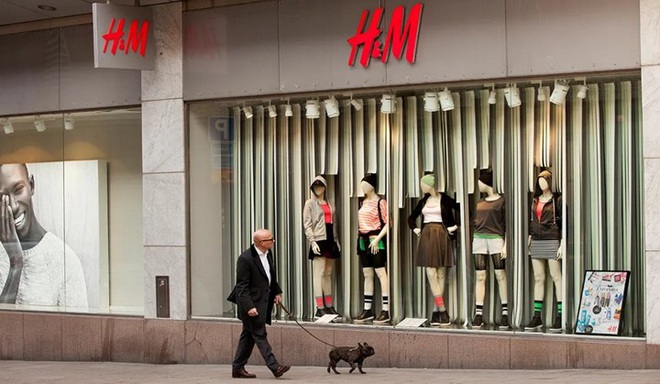 Thương hiệu thời trang nhanh H&M thử nghiệm hình thức cho thuê quần áo để bảo vệ môi trường - Ảnh 1.